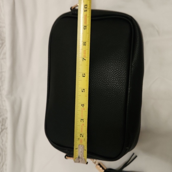 New! Vegan leather black purse with 2 shoulder straps crossbody handbag gold - Picture 4 of 10